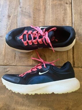 Nike Black and Red Training Shoes